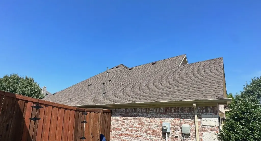 Completed roof replacement project in Los Angeles